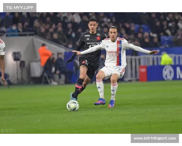 里尔中场布阿迪受伤，攻防转换效率受影响